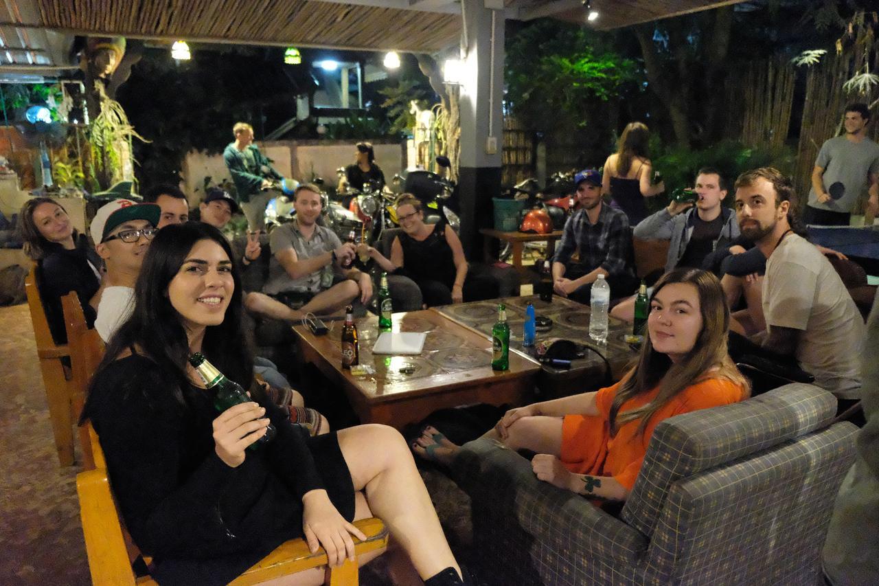 Happy House Backpackers Pansiyon Pai Dış mekan fotoğraf