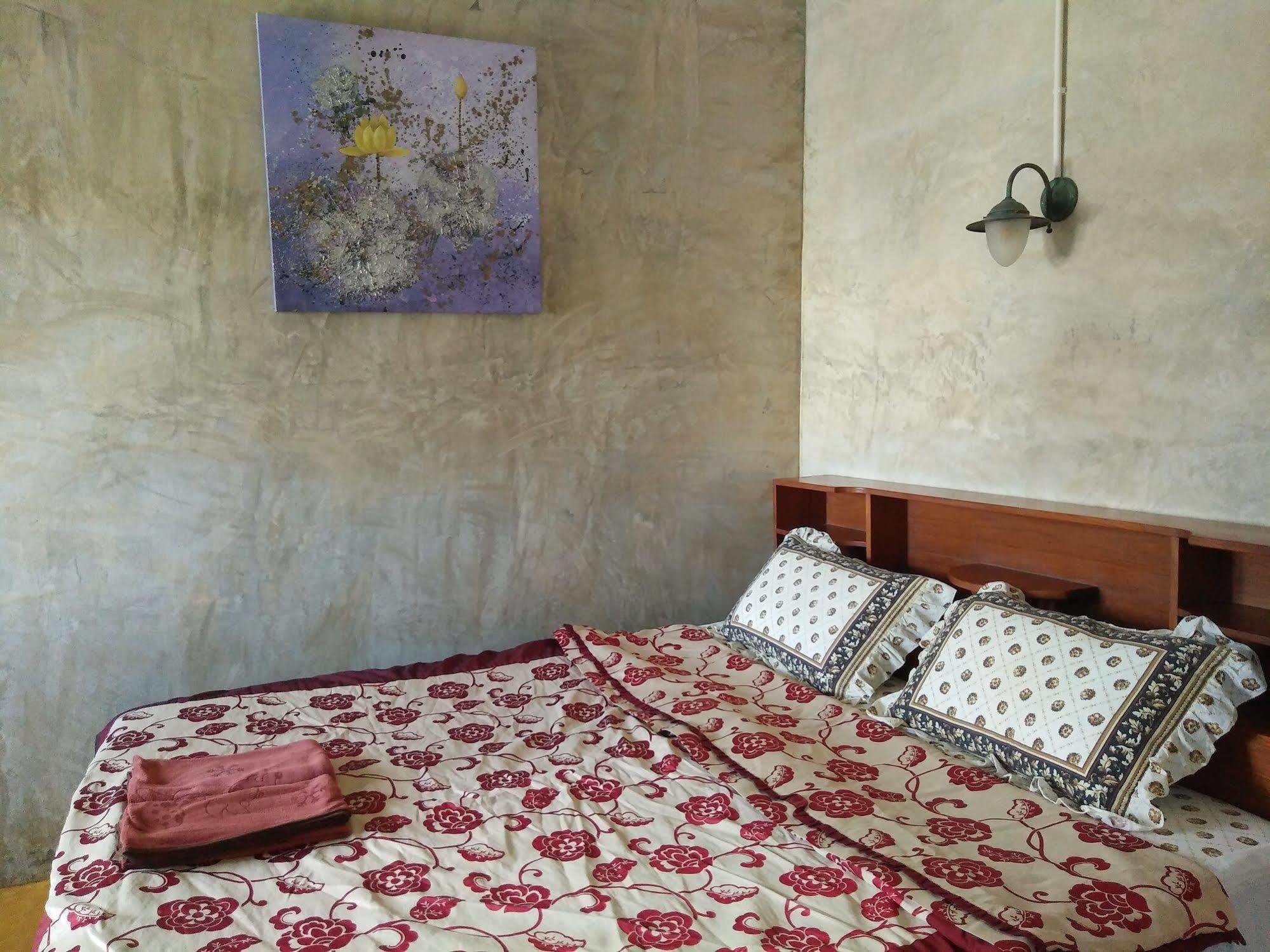 Happy House Backpackers Pansiyon Pai Dış mekan fotoğraf